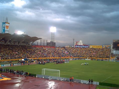 ecuador vs colombia estadio